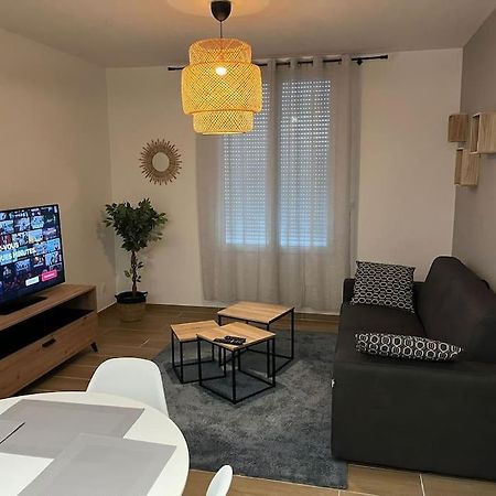 Le 102 De La Gare: Appartement Neuf Et Climatise Chalons en Champagne Ngoại thất bức ảnh